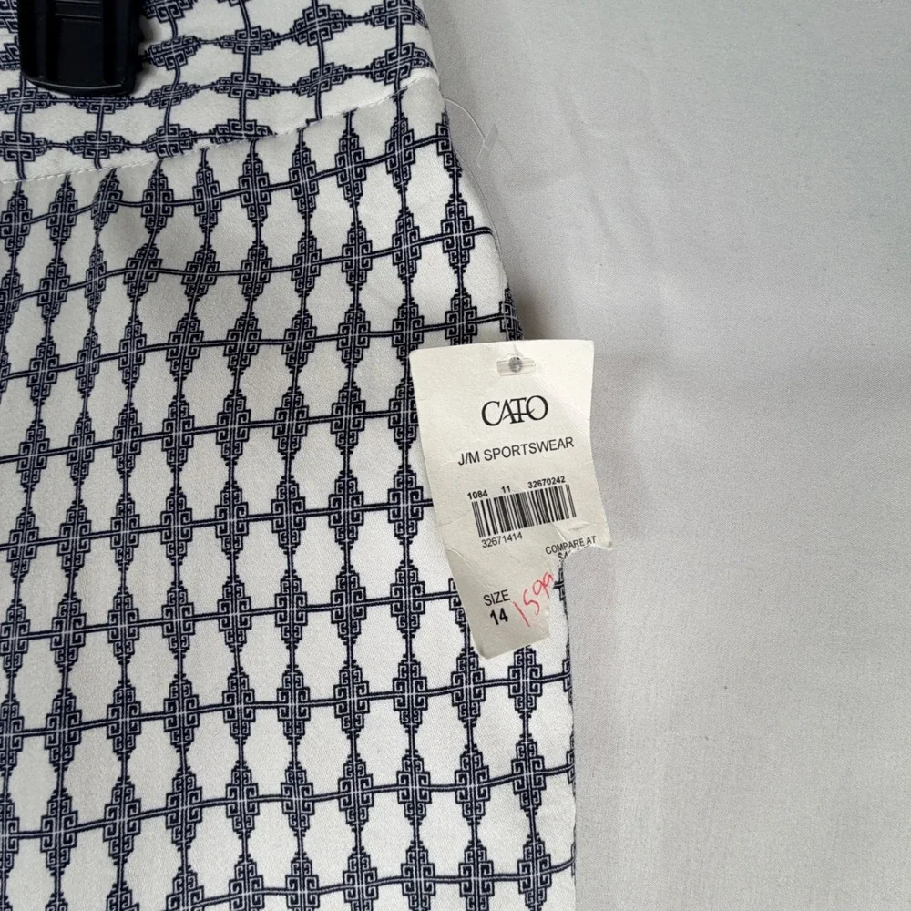 Cato Contemporary Womens 14 Ankle Pants Blue White Geometric Print New
